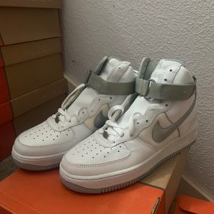 Nike Vintage Air Force 1 Hi L/M 20th Shoes